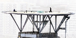 北京市公安局刑侦大楼楼顶建成高空停机坪(图)