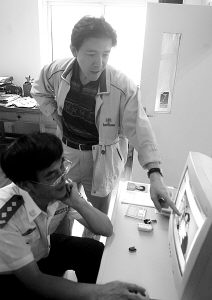 相貌学专家帮忙圆他跨国寻亲梦(图)