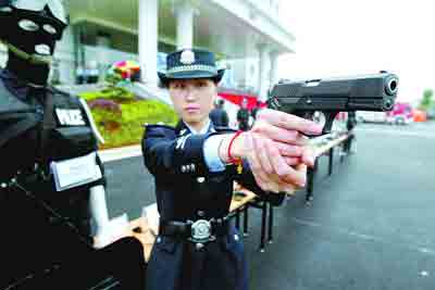 长沙举行首届反恐装备展 顶级装备亮相(组图)