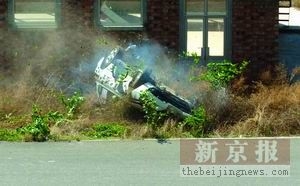 北京警察汽车场地赛上演极品飞车(组图)