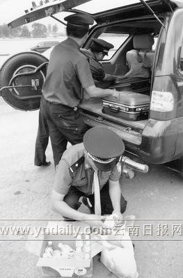 全民参与禁毒构建和谐社会—云南禁毒２４年扫描