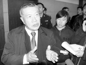 “神探”讲课费1小时1万美金