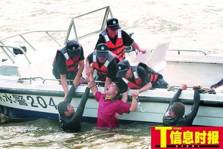 揭秘广州全国首支水警蛙人队 守护珠江逾百年