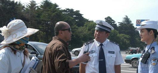 《交通警察》献礼十七大呈现“和谐之路”