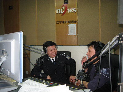 吕向局长在平安奥运大讲堂访谈 吕向局长在平安奥运大讲堂访谈