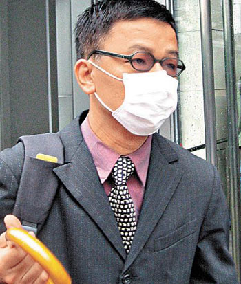 香港警长趁假扮情侣办案非礼女警(图)