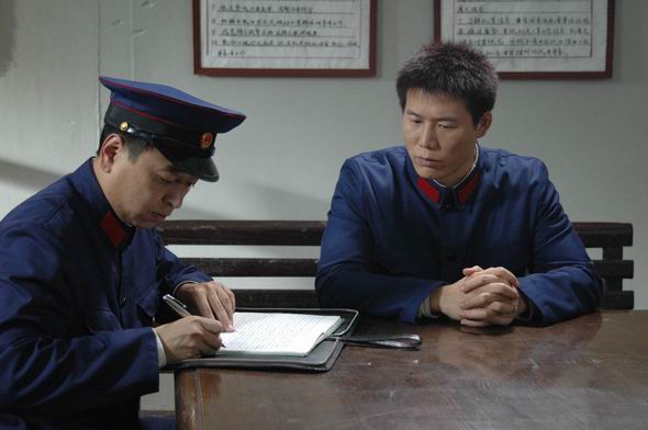 资料图片：电视剧《便衣警察》精彩剧照(16)