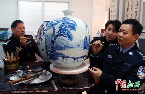 点击图片可在新窗口打开: