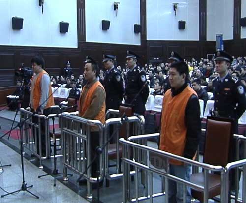 完整视频解密哈尔滨警察打死人案真相