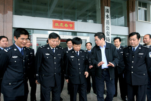 吴永文到浠水调研公安工作