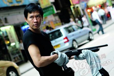 盘点香港娱乐圈中的“警服艺人”(组图)