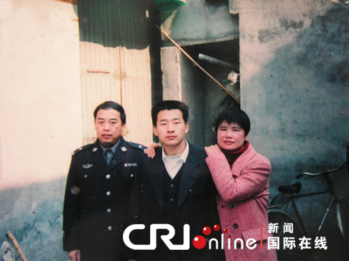 默默奉献的后勤警察杨国利的故事