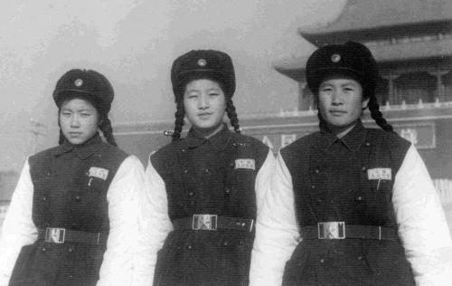 警察本色：建国后第一代女交警