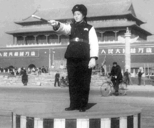 警察本色：建国后第一代女交警
