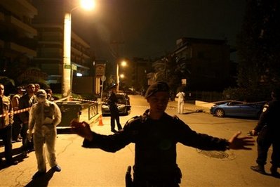 雅典北郊警局遭枪手袭击6名警员受伤