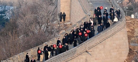 特工保护奥巴马登长城军方携核按钮护驾(组图)