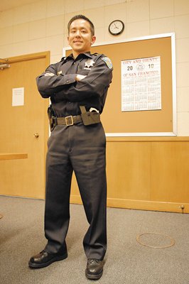 美27岁华裔巡警成旧金山警局最年轻发言人