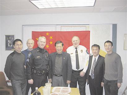 华裔神探李昌钰首批内地徒弟出师(图)