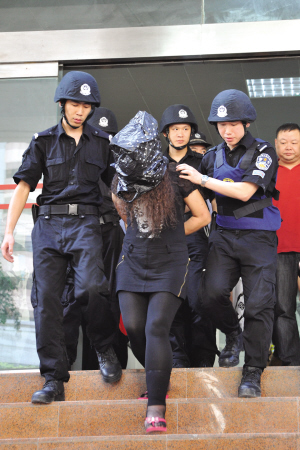 广州警方构建大城市治安动态打防控体系新格局在创新中实现社会管理新跨越