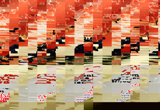 哈尔滨市公安局局长任锐忱做客人民网(记者 申亚欣 摄)