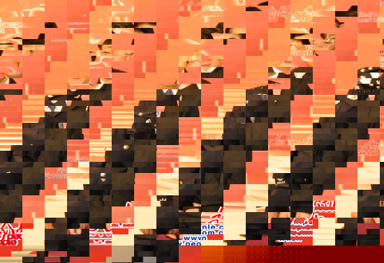 人民网副总裁罗华会见哈尔滨市公安局局长任锐忱(记者 申亚欣 摄)