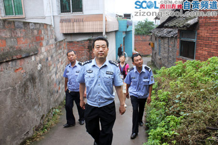 “王德华工作法”团队行走在社区