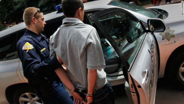 PredPol允许警察预测犯罪活动,但一些警察局表示他们没有购买运行这款软件的智能手机的预算 PredPol允许警察预测犯罪活动,但一些警察局表示他们没有购买运行这款软件的智能手机的预算
