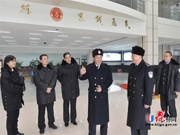 孙永波视察警官学院提出五点办学方针