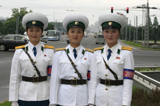 全球各地美女警花 揭秘朝鲜女警选拔