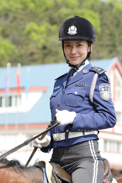 全球各地美女警花 揭秘朝鲜女警选拔