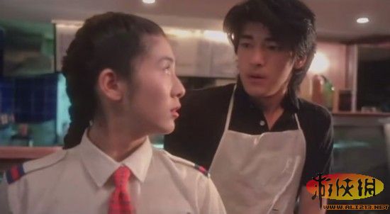 杨采妮