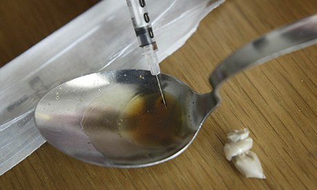 英国警察呼吁政府提供毒品 打破贩毒集团垄断