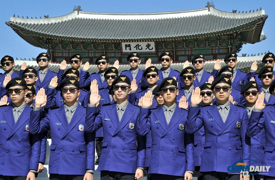 韩国打造江南style警察队伍 专门帮助外国游客