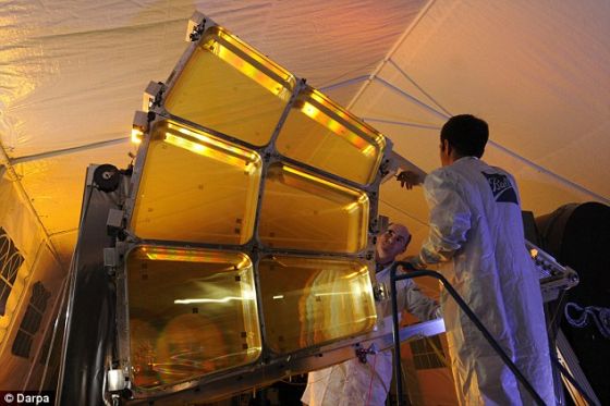 MOIRE卫星原型采用的膜。目前，国防高级研究计划局已经对MOIRE卫星原型进行地面测试，即将进入这一项目的最后阶段