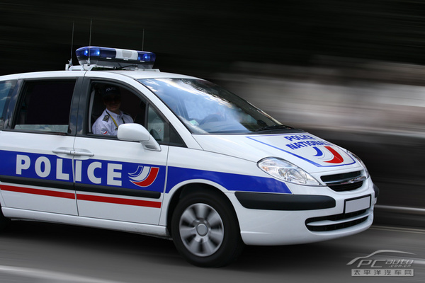 PCauto汽车杂志精选:海外的警察与警车