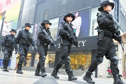 特警揭秘如何防枪支被抢