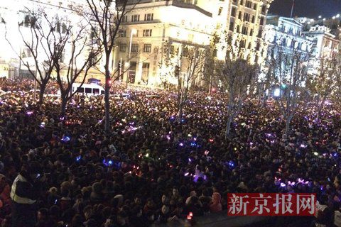 踩踏事故亲历者：现场根本没人听警察指挥(图)