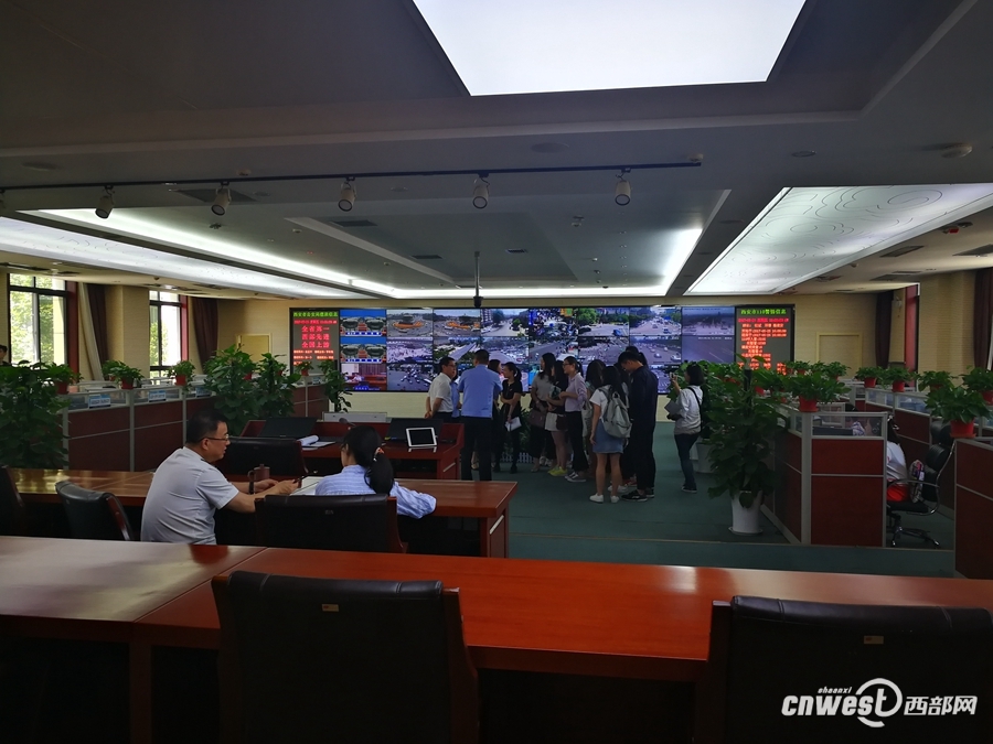 西安市110报警服务台推出多语种警务协助机制