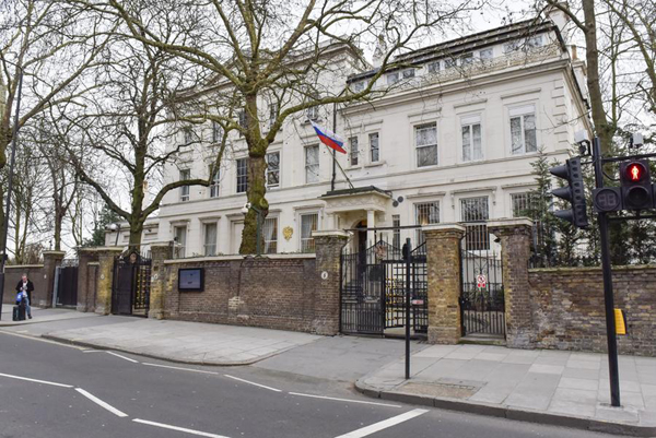 俄前间谍中毒案对抗升级 俄罗斯会披露英国情报人员身份吗?