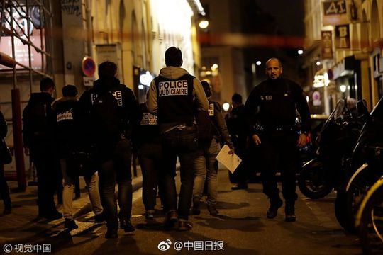 巴黎发生持刀袭击事件 至少1人死亡数人受伤