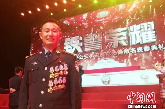 青年刑警闫东：终结300多名嫌犯逃亡之路