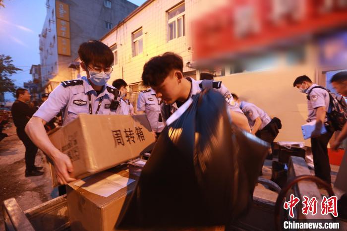 北京警方破获兜售假冒知名品牌化妆品案刑拘34人