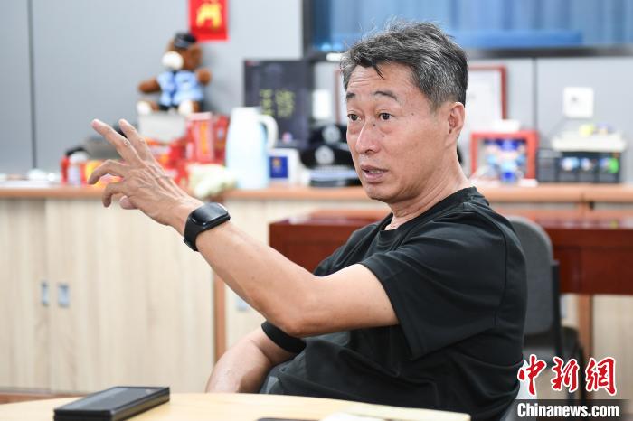 2022年8月，退休后的张惠领接受<a target='_blank' href='/'>中新社</a>、<a target='_blank' href='/' >中新网</a>记者专访。　田雨昊 摄
