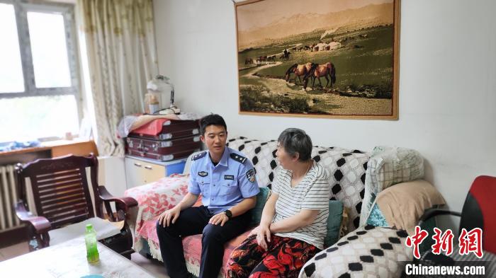 “95后”社区民警平凡岗位上绽放青春“警”色