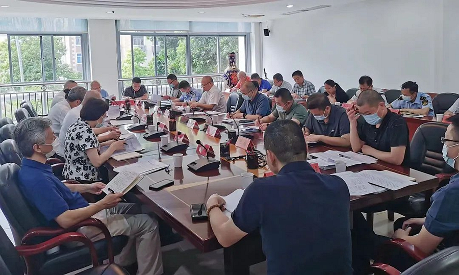 集美区召开扫黑除恶常态化推进会暨区扫黑除恶斗争领导小组会议（资料图）。集美区委政法委供图