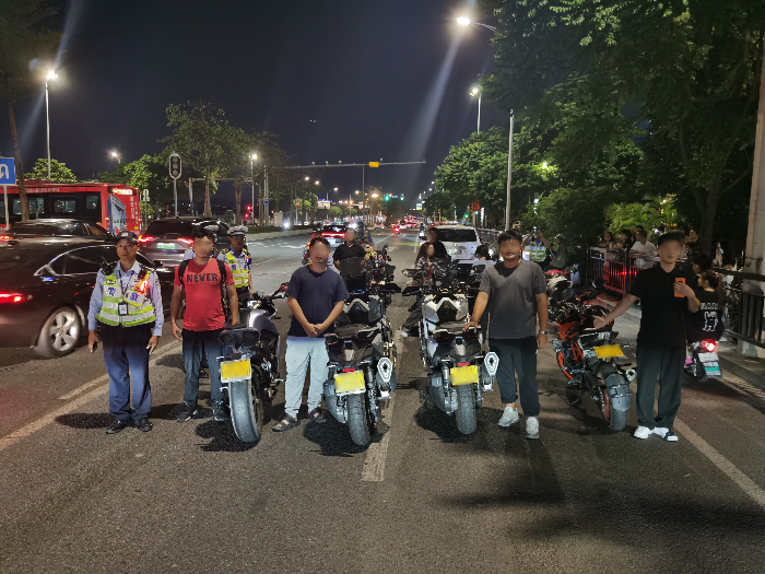 广东公安严厉打击整治“飙车炸街”。广东省公安厅供图