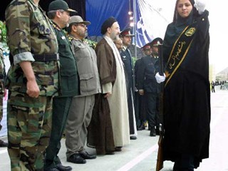 伊朗女警察