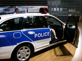 奔驰警车