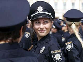乌克兰美女警察