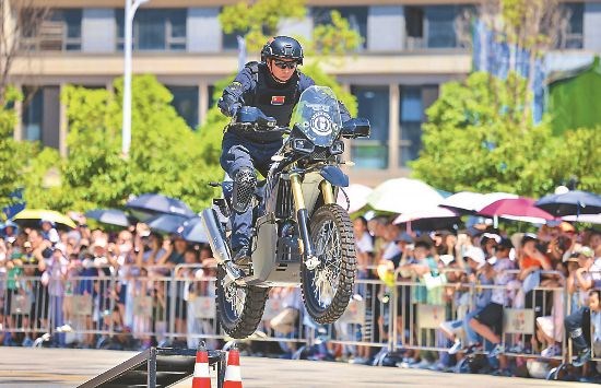 江苏南京举办“警营开放”第五波次主会场活动